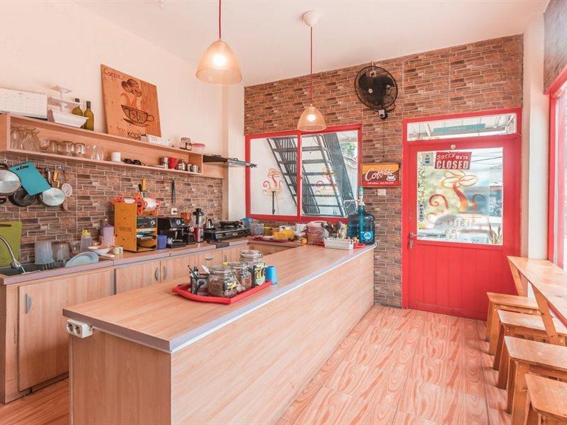 Oyo 1555 Unik Guesthouse Syariah Yakarta Comida rápida foto
